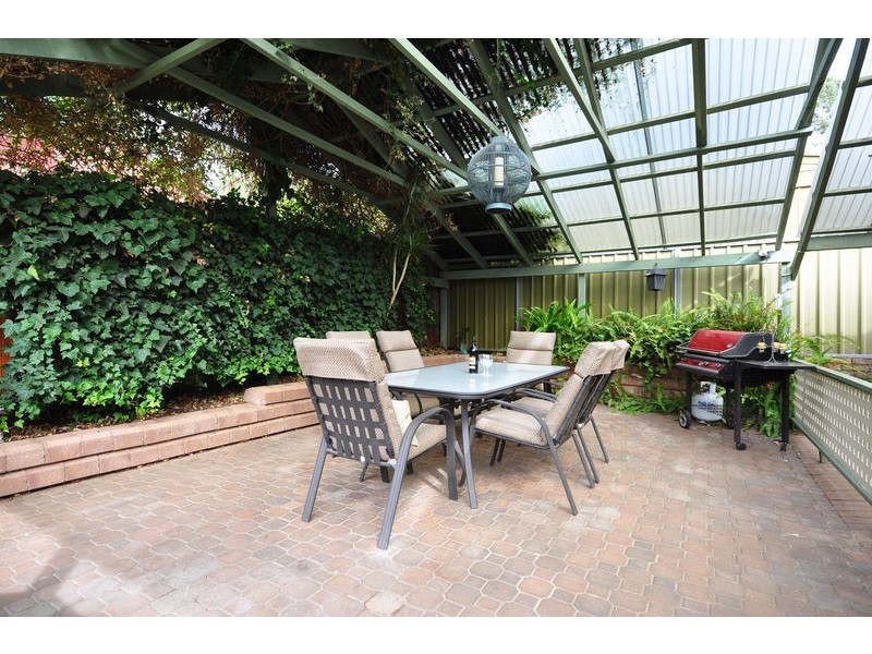 2 Marienberg Rise, Aberfoyle Park SA 5159