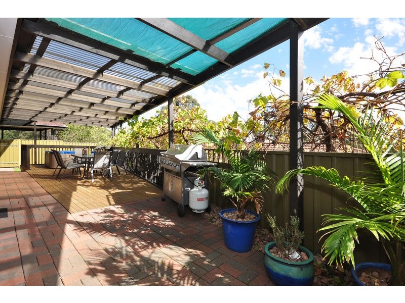 31 Outlook Drive, Aberfoyle Park SA 5159