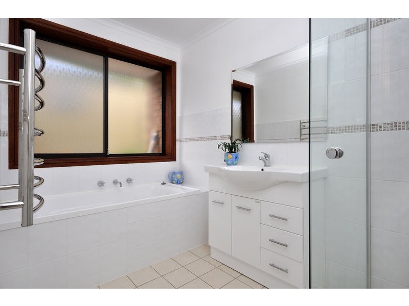 31 Outlook Drive, Aberfoyle Park SA 5159