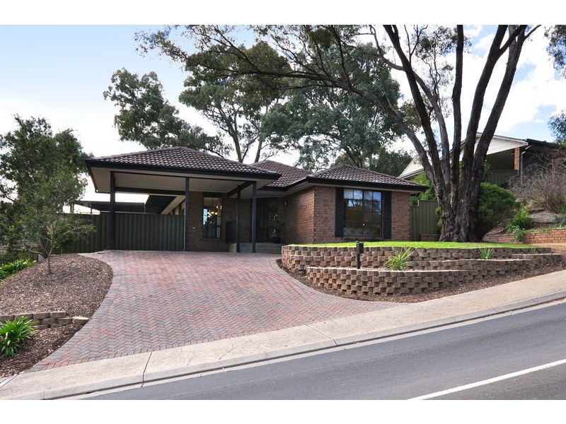 31 Outlook Drive, Aberfoyle Park SA 5159