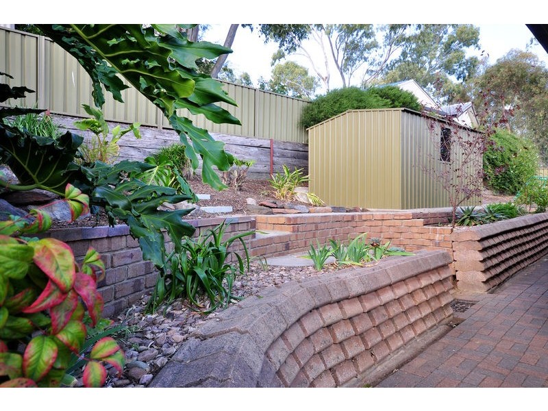 31 Outlook Drive, Aberfoyle Park SA 5159