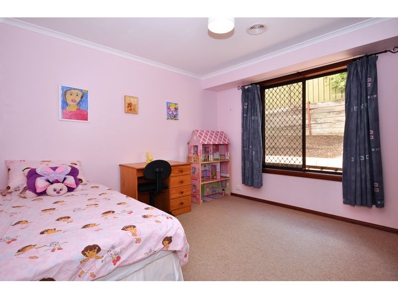 31 Outlook Drive, Aberfoyle Park SA 5159