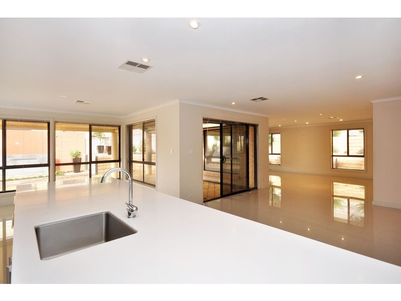 13 Coast View Court, Chandlers Hill SA 5159