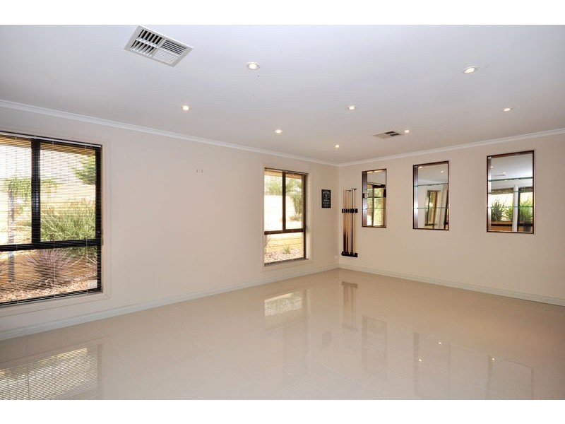 13 Coast View Court, Chandlers Hill SA 5159