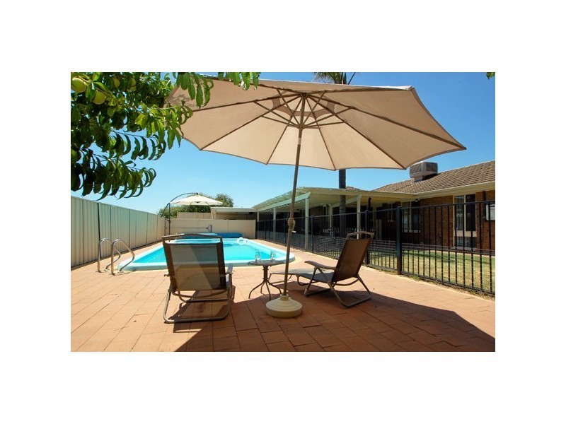 48 French Crescent, Trott Park SA 5158