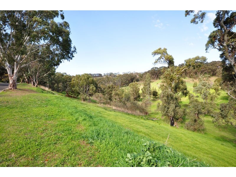 29 Hui Hui Drive, Happy Valley SA 5159