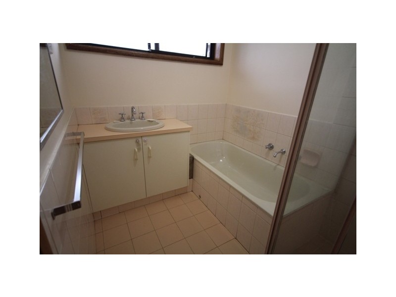 10 Abberton Street, Flagstaff Hill SA 5159