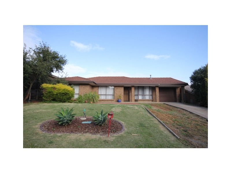 10 Abberton Street, Flagstaff Hill SA 5159
