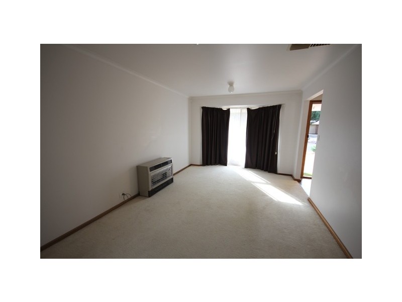 10 Abberton Street, Flagstaff Hill SA 5159