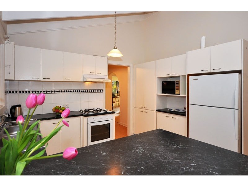 16 Blinkbrae Avenue, Happy Valley SA 5159