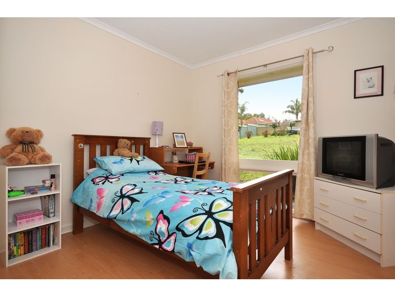 16 Blinkbrae Avenue, Happy Valley SA 5159