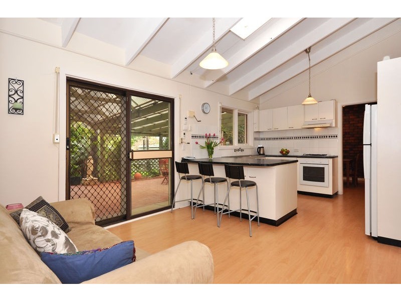 16 Blinkbrae Avenue, Happy Valley SA 5159