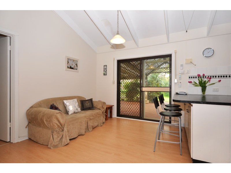 16 Blinkbrae Avenue, Happy Valley SA 5159