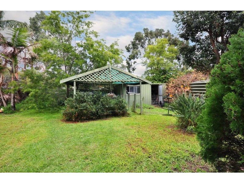 16 Blinkbrae Avenue, Happy Valley SA 5159