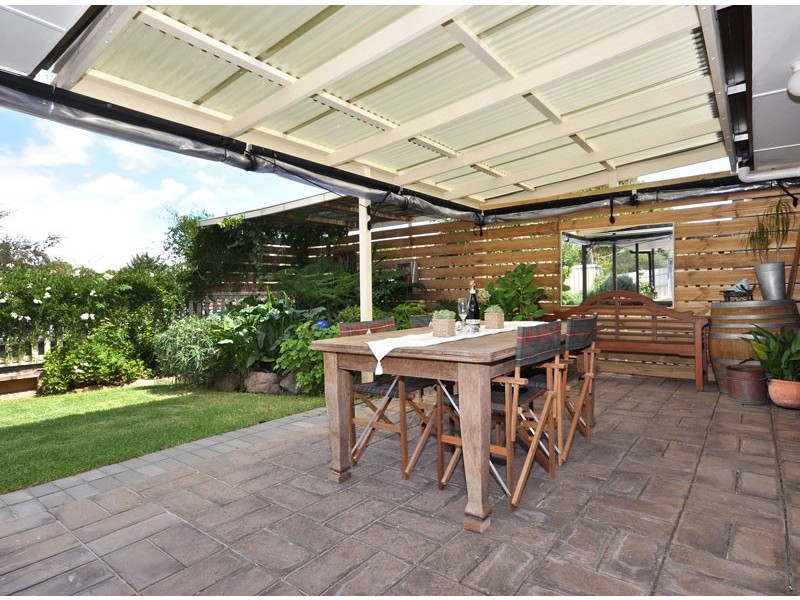 1A Simon Court, Aberfoyle Park SA 5159