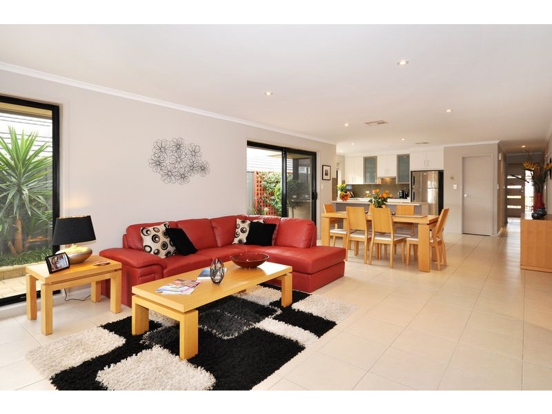 19 Acacia Grove, Flagstaff Hill SA 5159