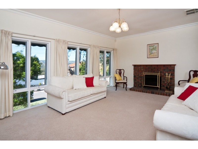 13 Elgin Way, Flagstaff Hill SA 5159