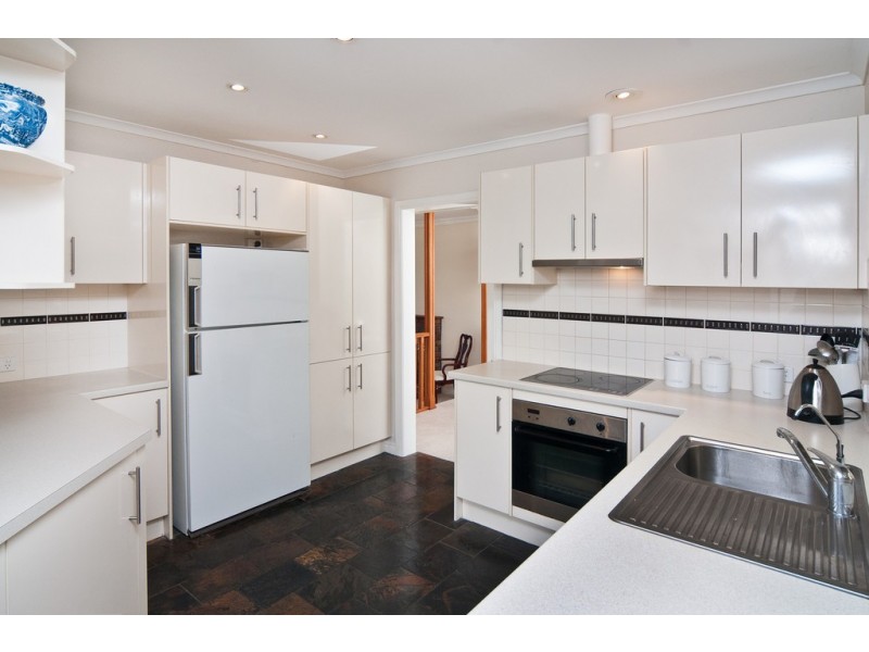 13 Elgin Way, Flagstaff Hill SA 5159