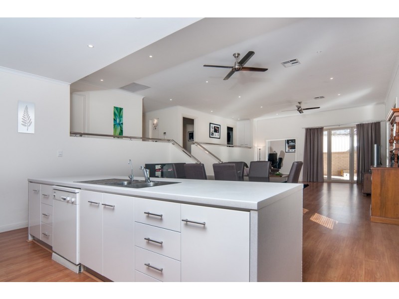 5 Summerhill Close, Reynella SA 5161