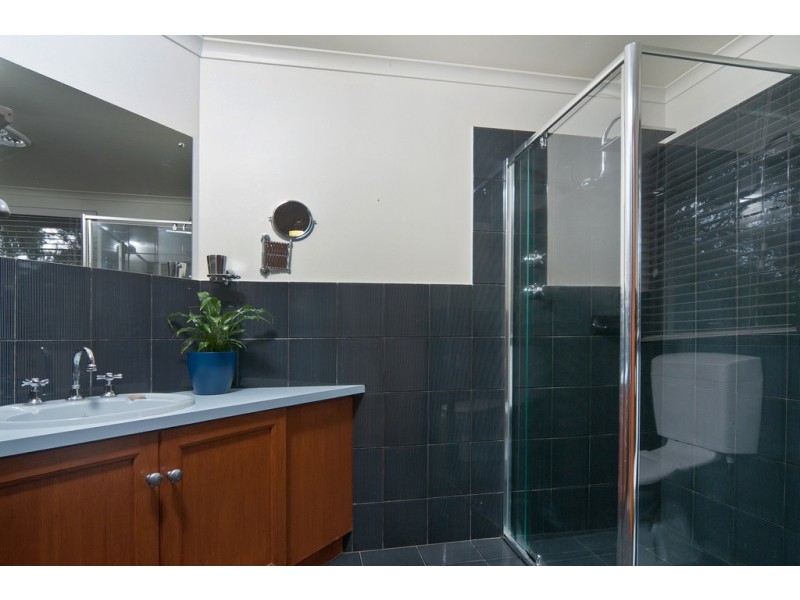 5 Goldfinch Place, Flagstaff Hill SA 5159