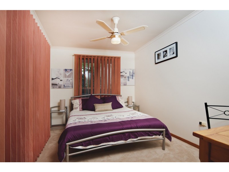 5 Goldfinch Place, Flagstaff Hill SA 5159