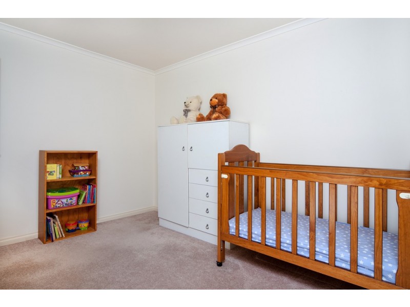 18 Vienna Avenue, Aberfoyle Park SA 5159