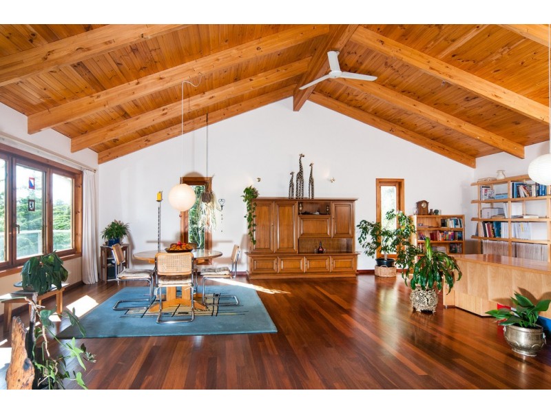 24 Sugarloaf Road, Chandlers Hill SA 5159
