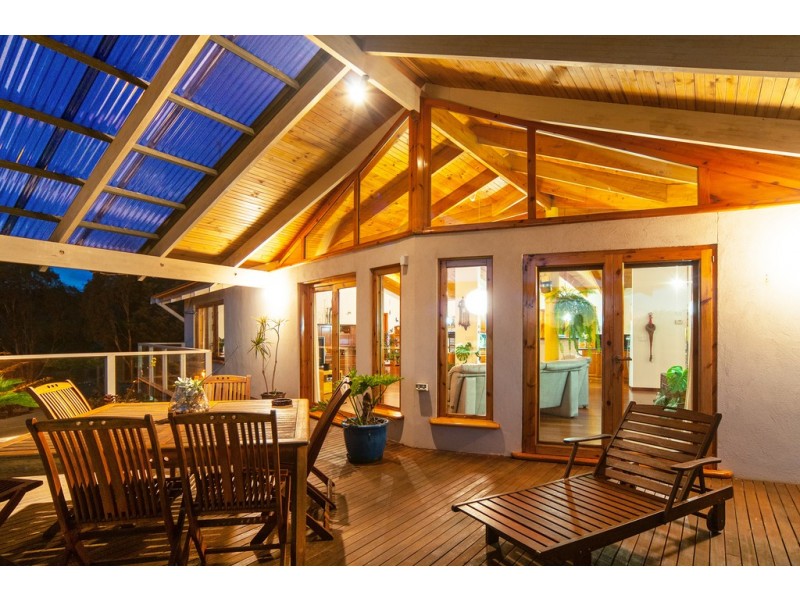 24 Sugarloaf Road, Chandlers Hill SA 5159