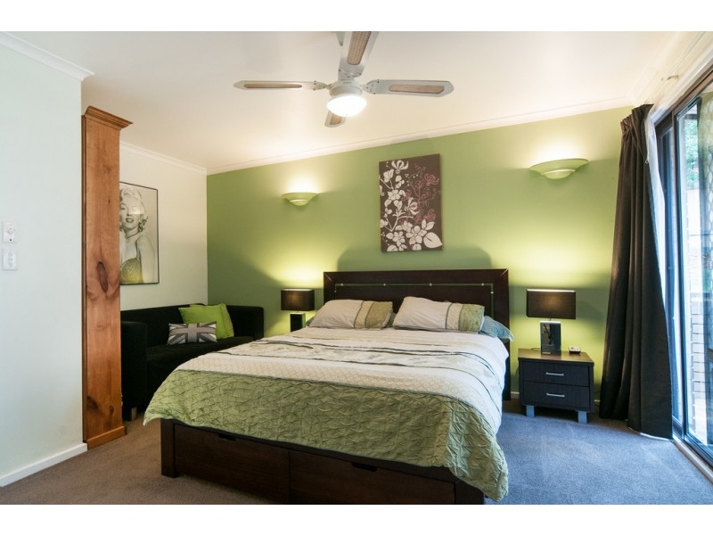 13 Ernest Crescent, Happy Valley SA 5159