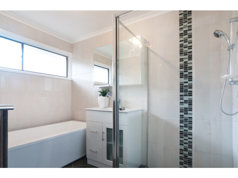 13 Ernest Crescent, Happy Valley SA 5159