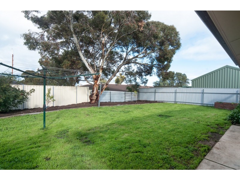 4 Buttercup Grove, Morphett Vale SA 5162