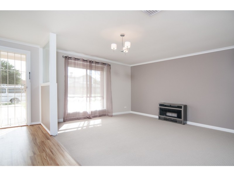 4 Buttercup Grove, Morphett Vale SA 5162