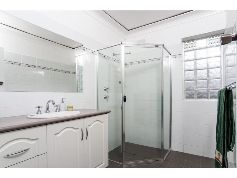 32 Gorelon Drive, Flagstaff Hill SA 5159
