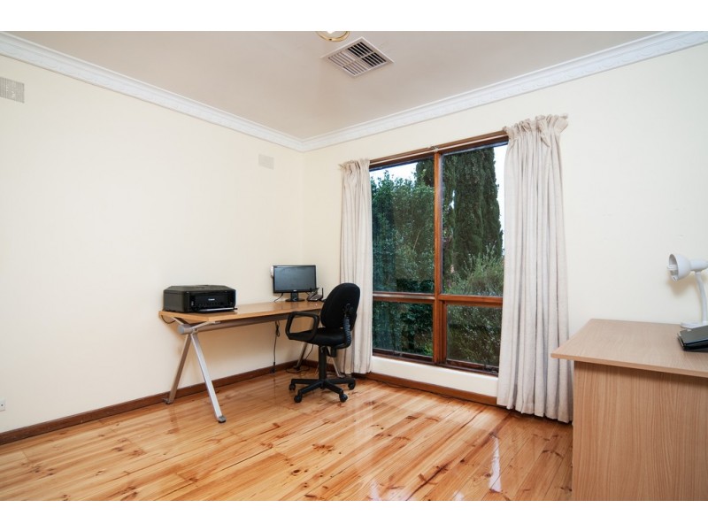 32 Gorelon Drive, Flagstaff Hill SA 5159