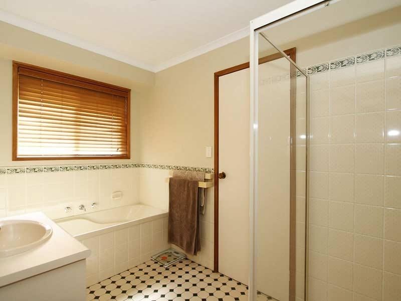 11 Ludgate Avenue, Trott Park SA 5158