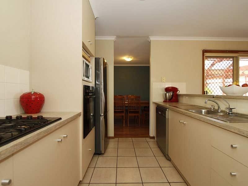 11 Ludgate Avenue, Trott Park SA 5158