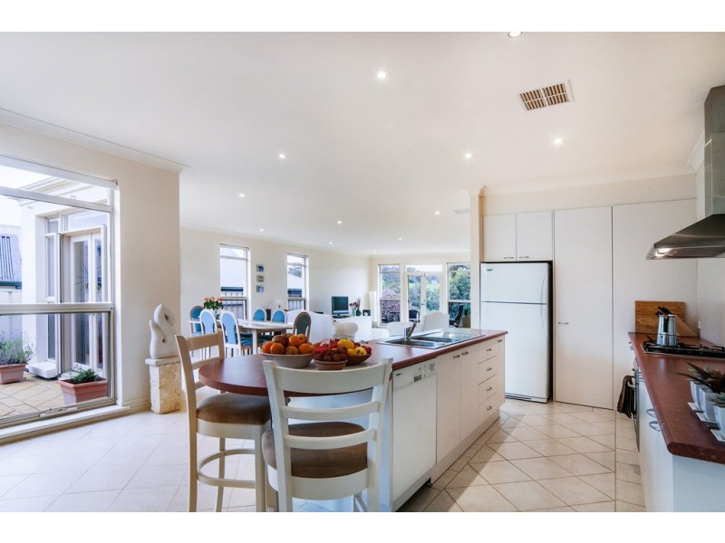 48 Sandalwood Crescent, Flagstaff Hill SA 5159