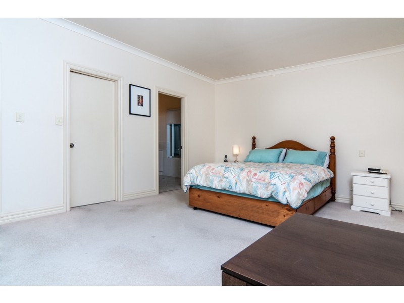 48 Sandalwood Crescent, Flagstaff Hill SA 5159