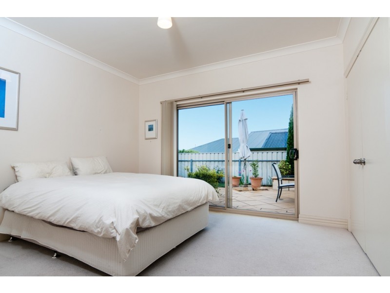 48 Sandalwood Crescent, Flagstaff Hill SA 5159