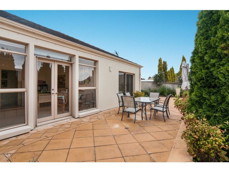 48 Sandalwood Crescent, Flagstaff Hill SA 5159