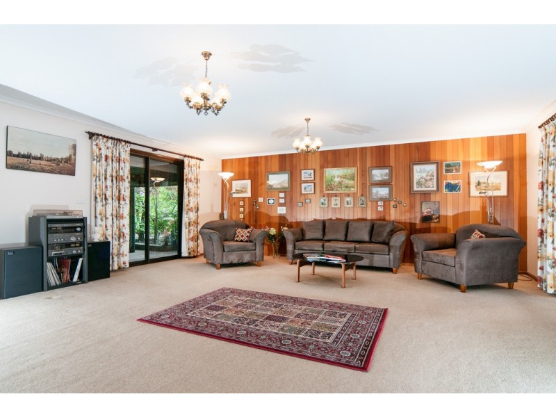 7 Oakridge Road, Aberfoyle Park SA 5159