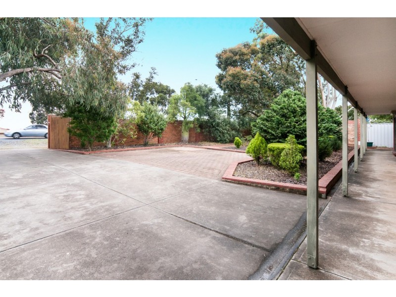 7 Oakridge Road, Aberfoyle Park SA 5159