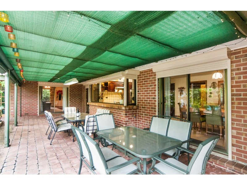7 Oakridge Road, Aberfoyle Park SA 5159