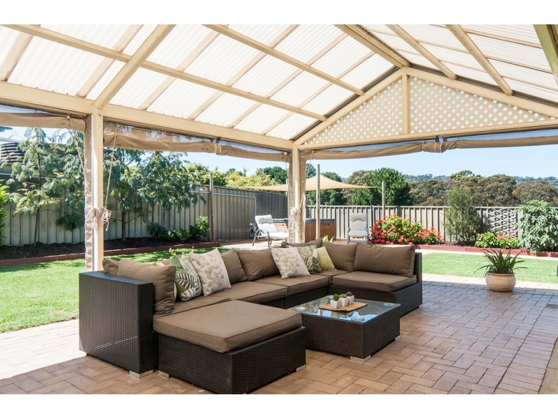 27 Campus Drive, Aberfoyle Park SA 5159