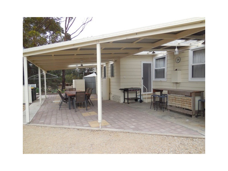 22 Cooper Street, Clinton SA 5570