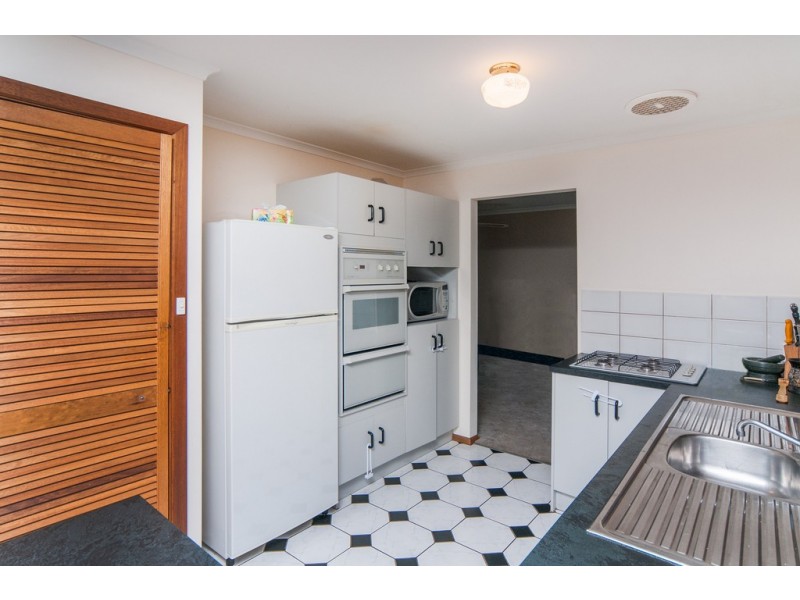 15 Cameron Road, Aldinga Beach SA 5173