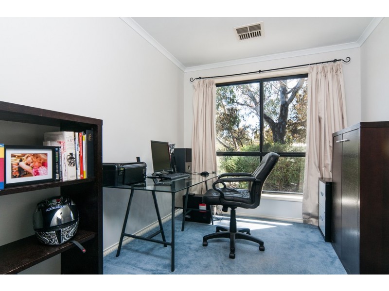 4 Peppermint Grove, Aberfoyle Park SA 5159