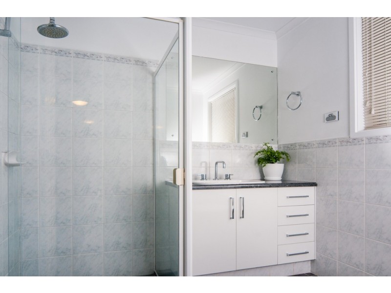 16 Glen Eyre Court, Aberfoyle Park SA 5159