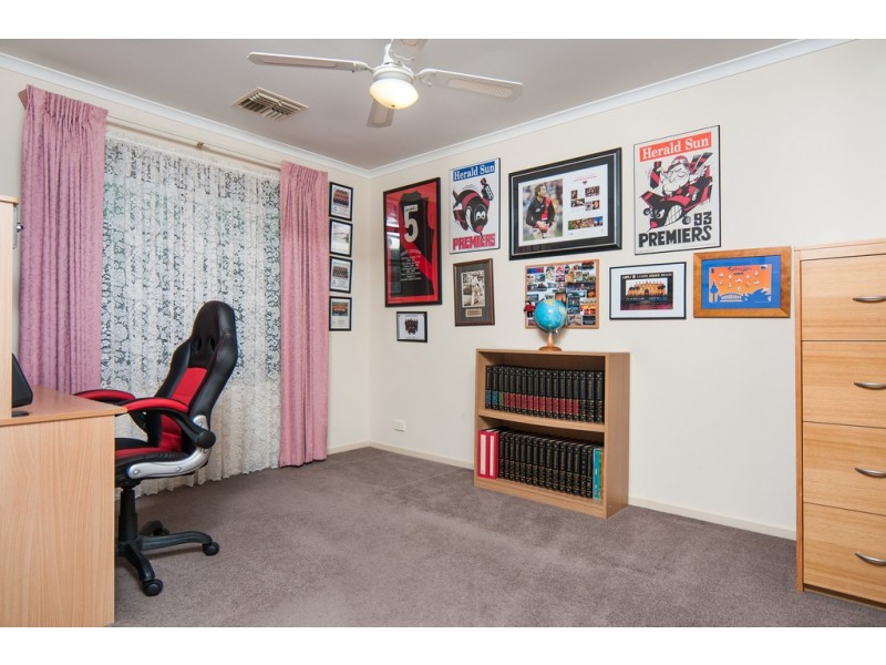 16 Glen Eyre Court, Aberfoyle Park SA 5159