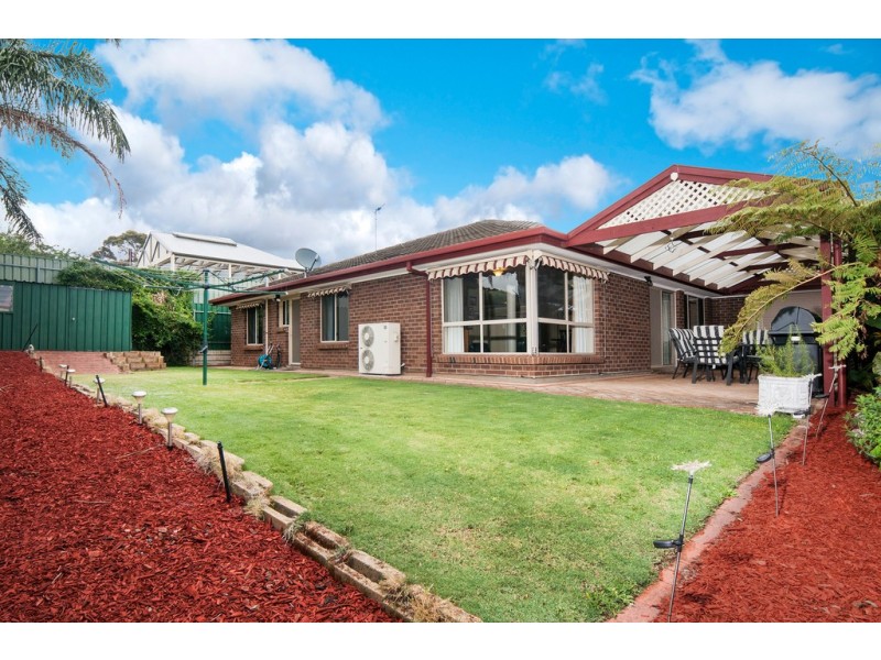16 Glen Eyre Court, Aberfoyle Park SA 5159
